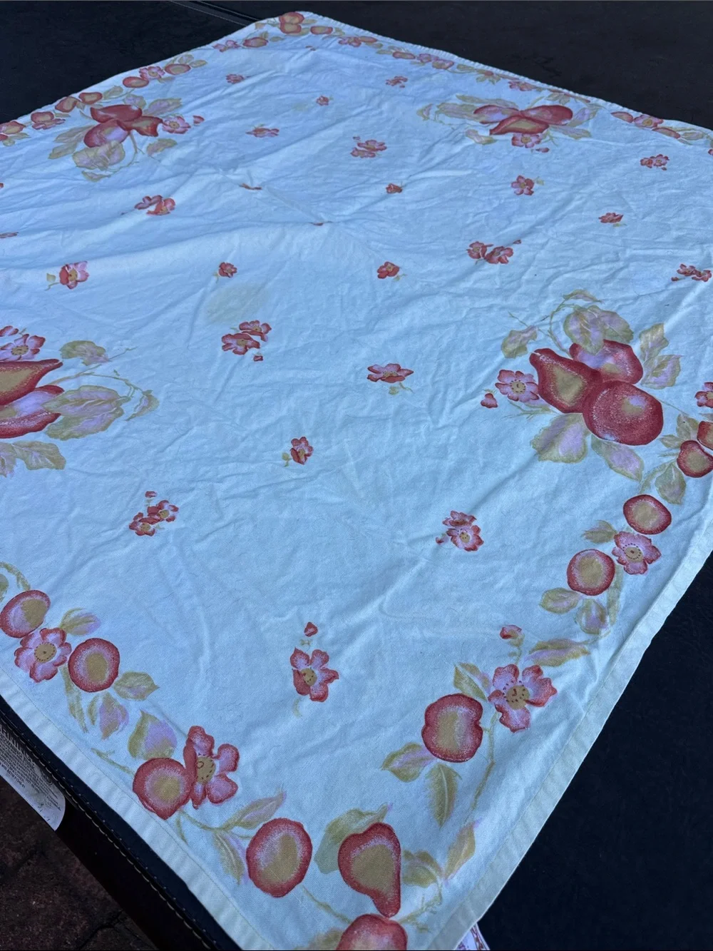 April Cornell cream Table cloth with Pink and Peach Pear Fruit Border